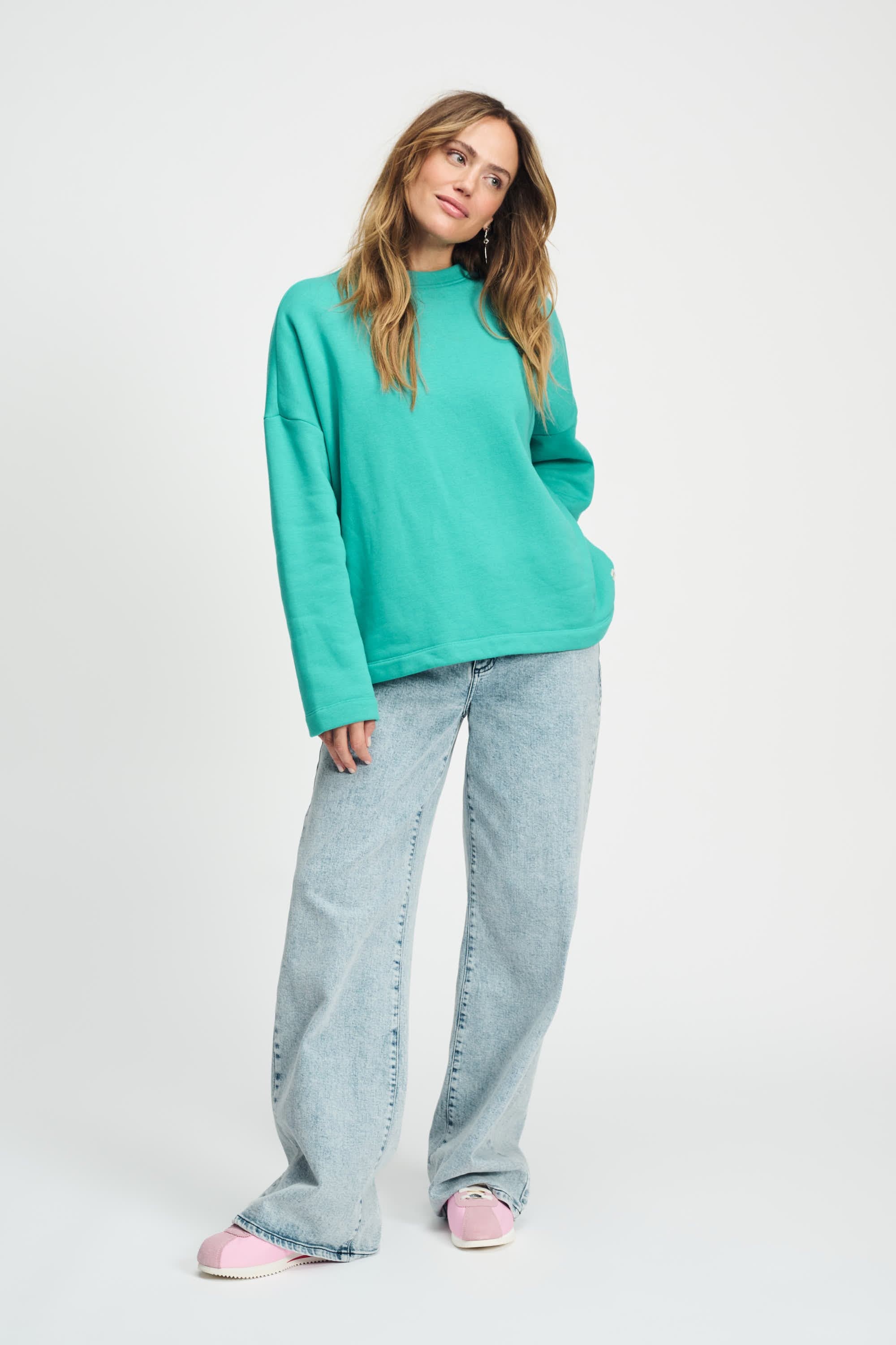 POM Amsterdam Sweaters SWEATER - Fresh Green